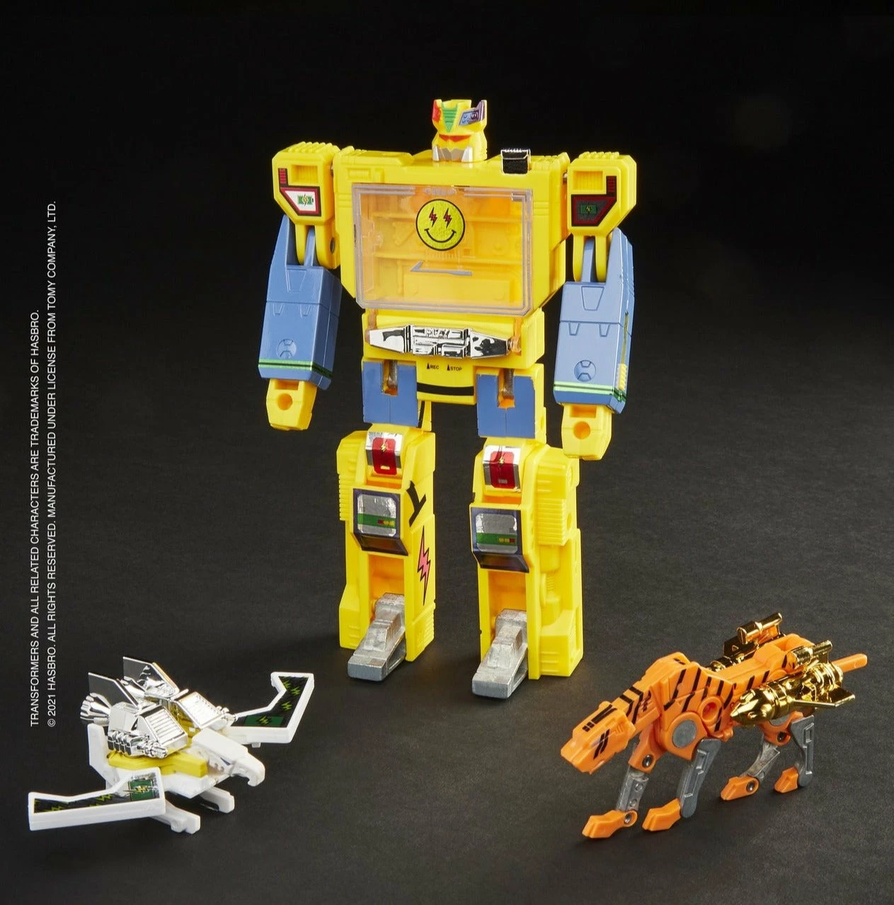 Hasbro Transformers Generations J Balvin Balvintron Energia Buzzsaw And Vibras Stripes 3-PackAction Figure 8 Hasbro Transformers Generations J Balvin Balvintron Energia Buzzsaw And Vibras Stripes 3-PackAction Figure - Image 6