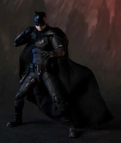 Bandai S.H. Figuarts The Batman -GOOD SMILE COMPANY Shop 4573102637659c