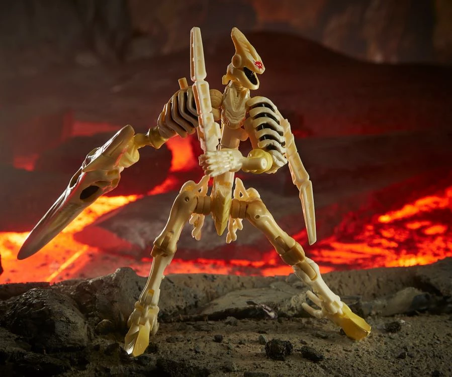 Hasbro Transformers Generations War For Cybertron: Kingdom Deluxe Wingfinger Action Figure WFC-K25 6 Hasbro Transformers Generations War For Cybertron: Kingdom Deluxe Wingfinger Action Figure WFC-K25 - Image 4