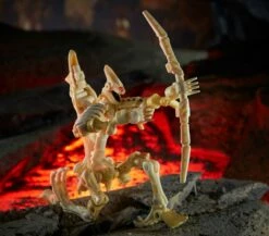 Hasbro Transformers Generations War For Cybertron: Kingdom Deluxe Wingfinger Action Figure WFC-K25 14 Hasbro Transformers Generations War For Cybertron: Kingdom Deluxe Wingfinger Action Figure WFC-K25 -GOOD SMILE COMPANY Shop 5010993782130c