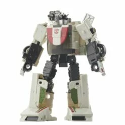 Hasbro Transformers Generations War For Cybertron: Kingdom Deluxe Wheeljack Action Figure WFC-K24