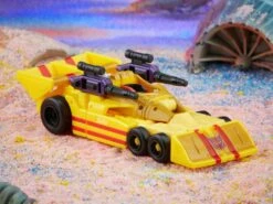 Hasbro Transformers Generations Legacy Deluxe Class Drag Strip Action Figure -GOOD SMILE COMPANY Shop 5010993974917f 1383b849 9953 4feb ad4a 0c540238fb52