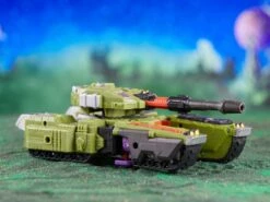 Hasbro Transformers Generations Legacy Evolution Leader Class Armada Universe Megatron Action Figure -GOOD SMILE COMPANY Shop 5010994207786f