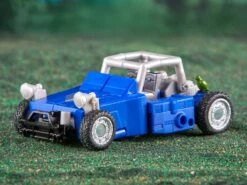 Hasbro Transformers Generations Legacy Evolution Deluxe Class Beachcomber And Paradise Parakeet Action Figure 13 Hasbro Transformers Generations Legacy Evolution Deluxe Class Beachcomber And Paradise Parakeet Action Figure -GOOD SMILE COMPANY Shop 5010996133304e