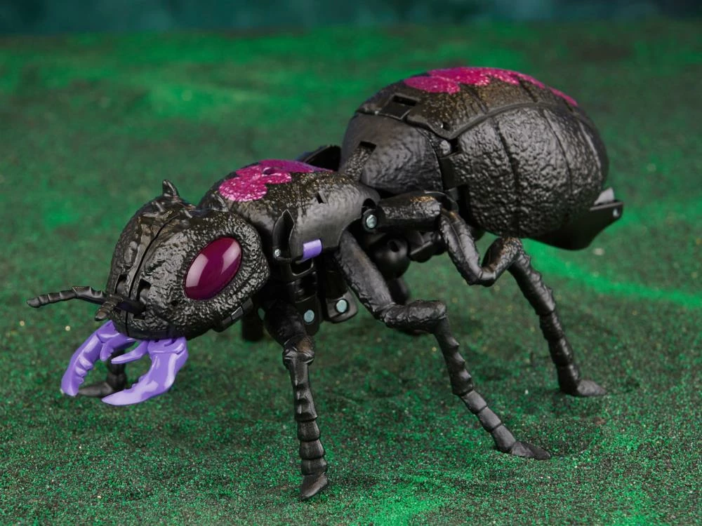 Hasbro Transformers Generations Selects Legacy Voyager Antagony Action Figure 10 Hasbro Transformers Generations Selects Legacy Voyager Antagony Action Figure - Image 8