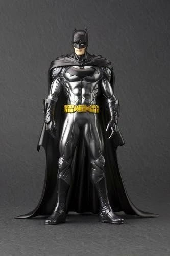 Kotobukiya DC Comics New 52 Batman Artfx+ Statue 4 Kotobukiya DC Comics New 52 Batman Artfx+ Statue - Image 2
