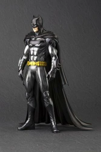 Kotobukiya DC Comics New 52 Batman Artfx+ Statue 5 Kotobukiya DC Comics New 52 Batman Artfx+ Statue - Image 3