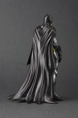 Kotobukiya DC Comics New 52 Batman Artfx+ Statue 9 Kotobukiya DC Comics New 52 Batman Artfx+ Statue - Image 7