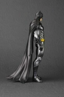 Kotobukiya DC Comics New 52 Batman Artfx+ Statue 17 Kotobukiya DC Comics New 52 Batman Artfx+ Statue -GOOD SMILE COMPANY Shop 603259028445i