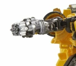 Hasbro Transformers Generations Studio Series #70 Deluxe Bumblebee B-127 Action Figure -GOOD SMILE COMPANY Shop 630509984558d